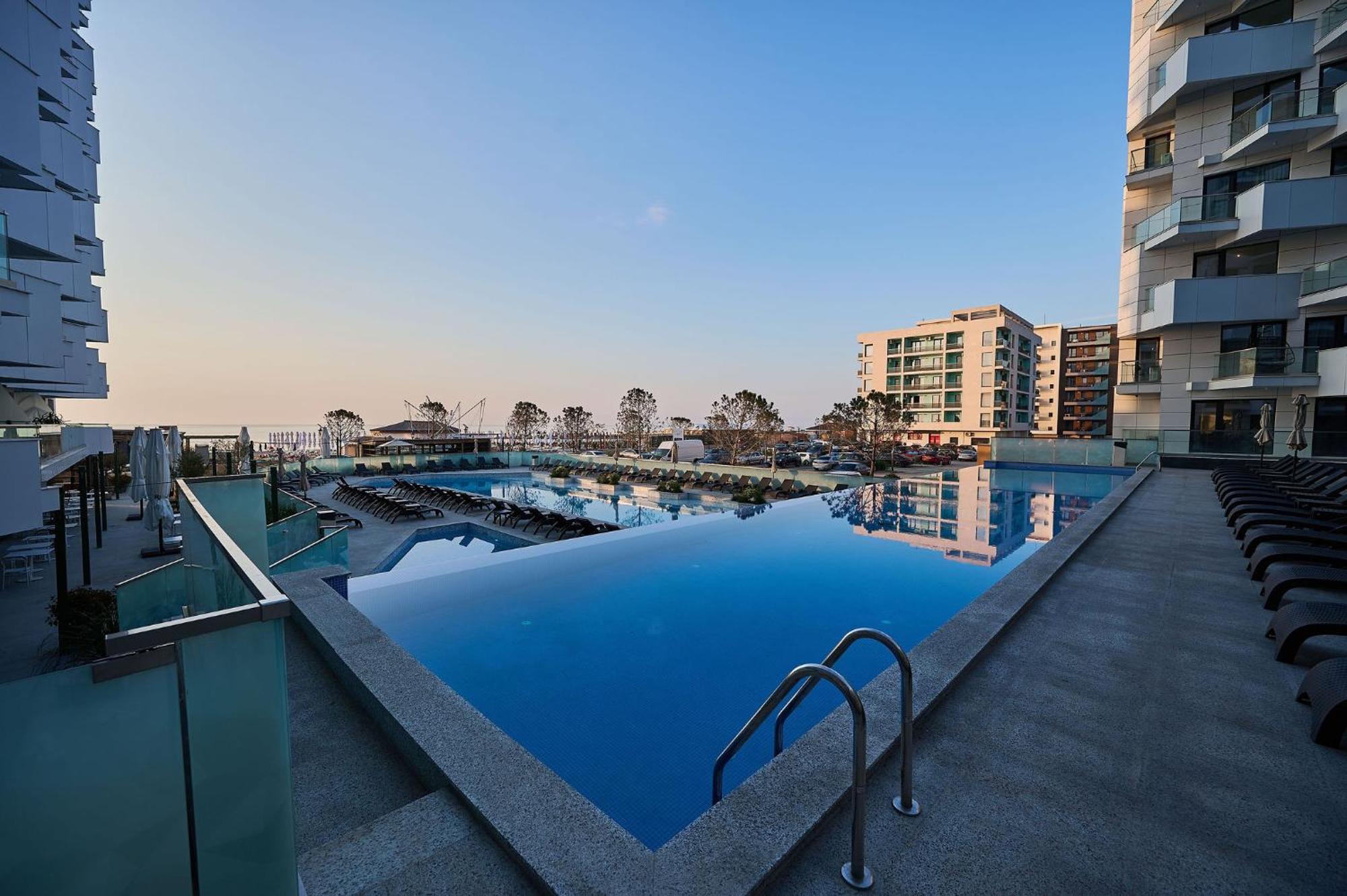 Jad Apartment In Infinity Beach Resort - Parking Мамая Екстер'єр фото